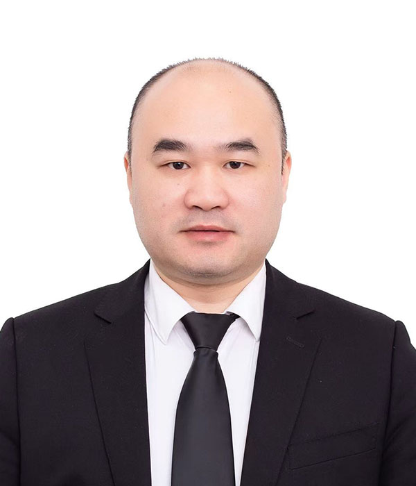 Dezhi Yang